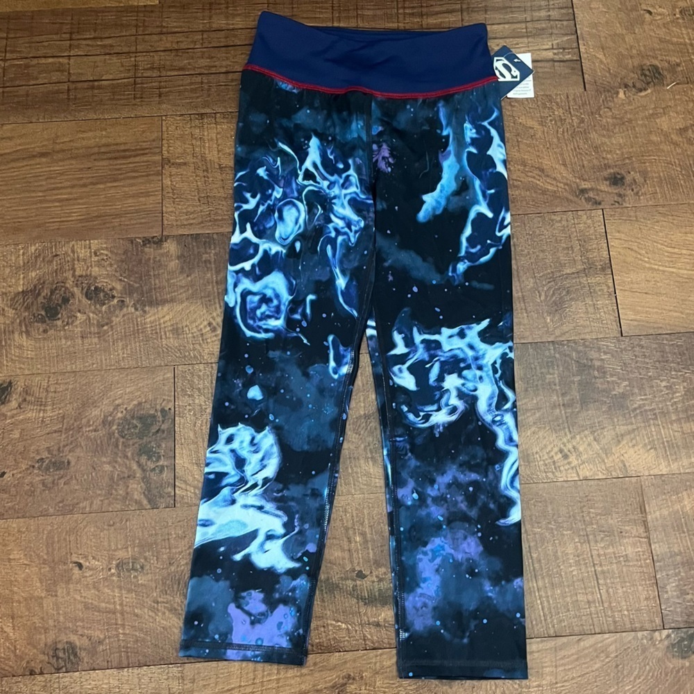 her universe dc comics superwoman crop yoga type leggings Sz small NWT NEW